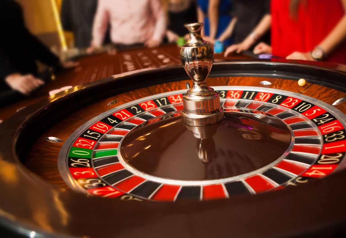 Golden Spin کیسینو میں پوکر گیمز